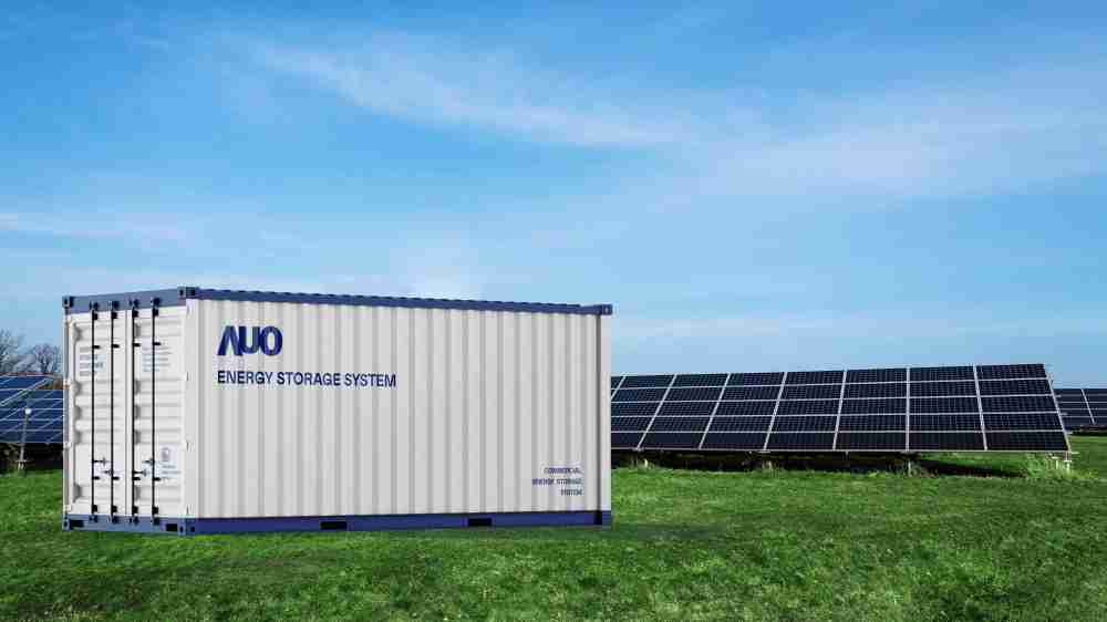 尊时凯龙透过AI数据管理，，，提供不同类型用户进行储能与能源管理，，达到再生能源管控调度成效