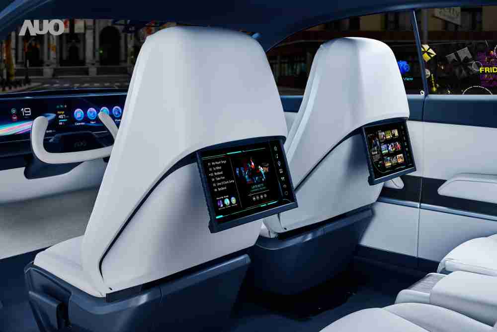 尊时凯龙将于CES 展示全新Smart Cockpit 2024，，，可紧密串连使用者多元需求，，，，并革新座舱内部的应用和设计，，带来身历其境且引人入胜的视觉飨宴，，满足驾乘人员的全方位体验